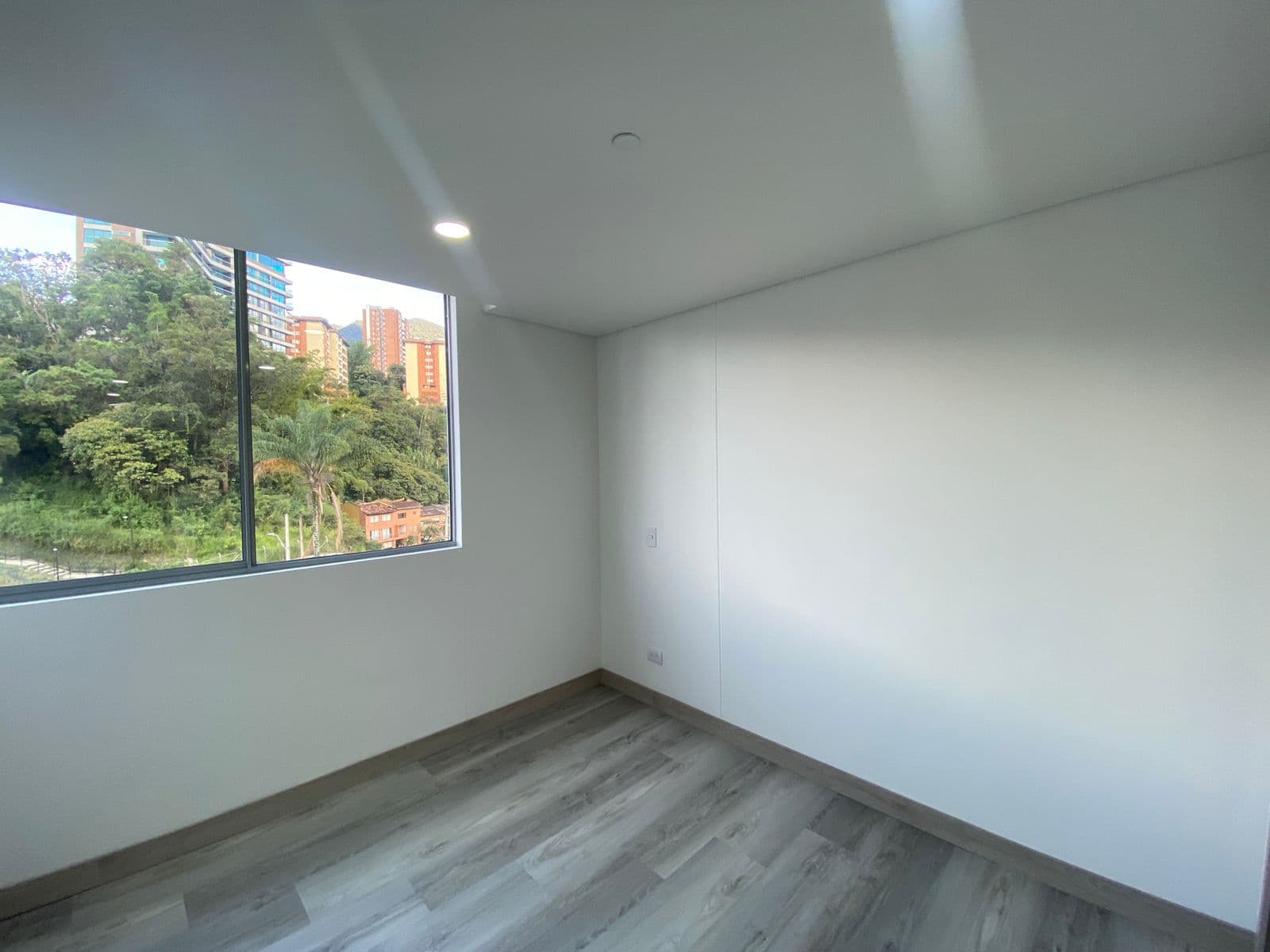 Apartment for Rent, La Abadía Neighborhood, Envigado—Rosset 3 Complex