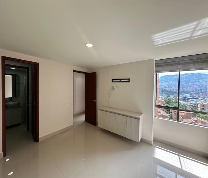 Apartment for Sale, Castropol Area, Poblado—Trigales Complex