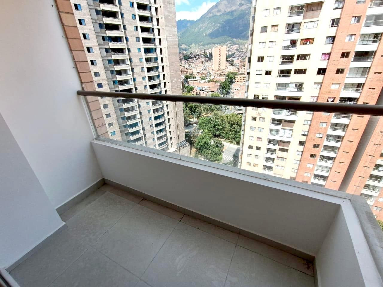 Apartment for Rent in the Fabricato Neighborhood, Bello—Flor de Agua Complex