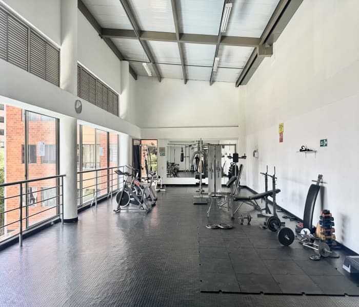 Apartment for Sale in the Loma del Indio Neighborhood, Poblado, Medellín—Entrepalmas San Diego Complex