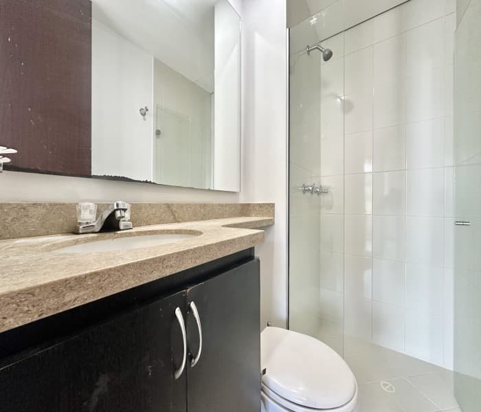 Apartment for Sale in the Loma del Indio Neighborhood, Poblado, Medellín—Entrepalmas San Diego Complex