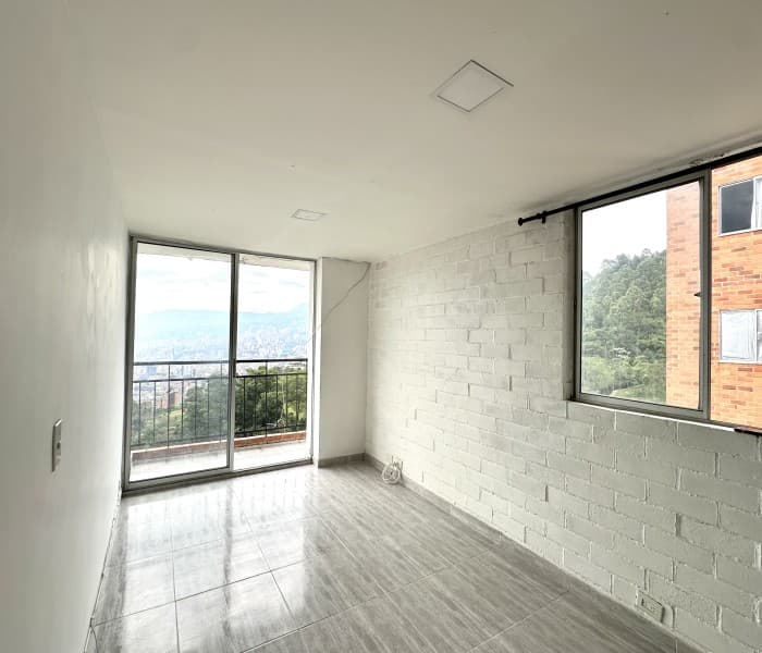 Apartment for Sale in the Maria Auxiliadora Neighborhood, Sabaneta—Altos de Maria Auxiliadora Building