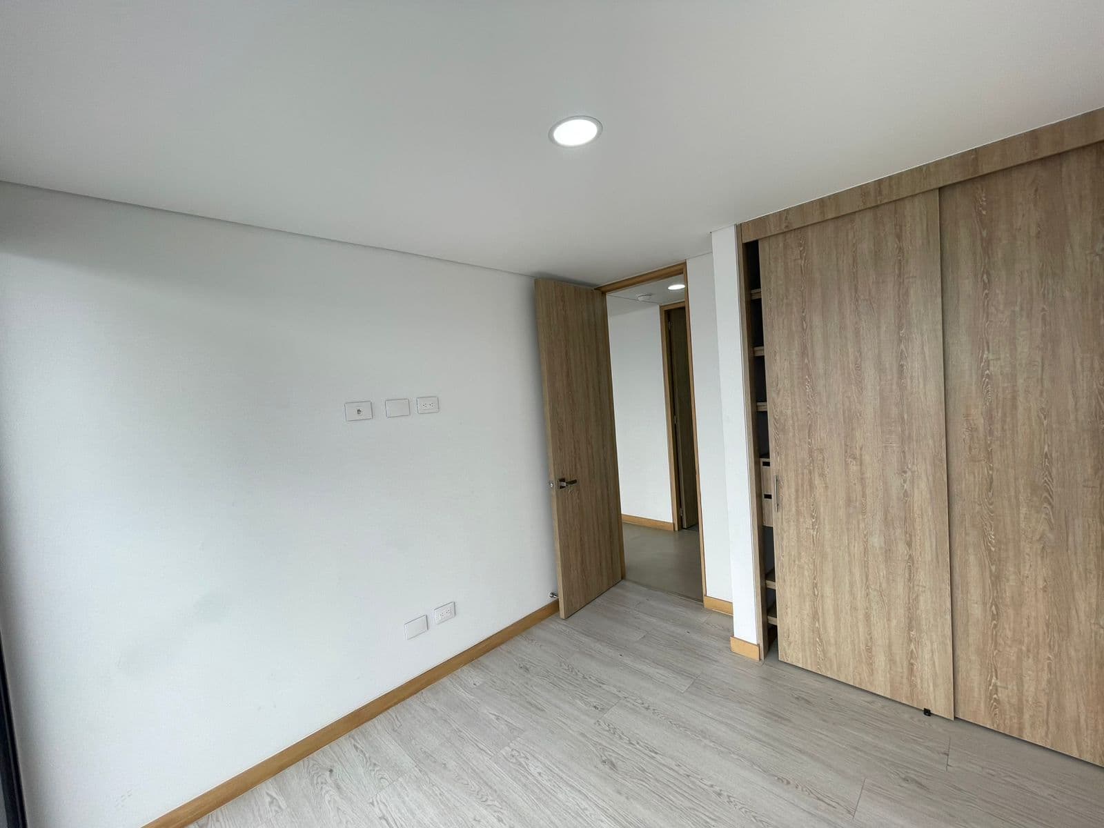 Apartment for Rent, Las Palmas Neighborhood, Poblado—Bosque Santo Complex