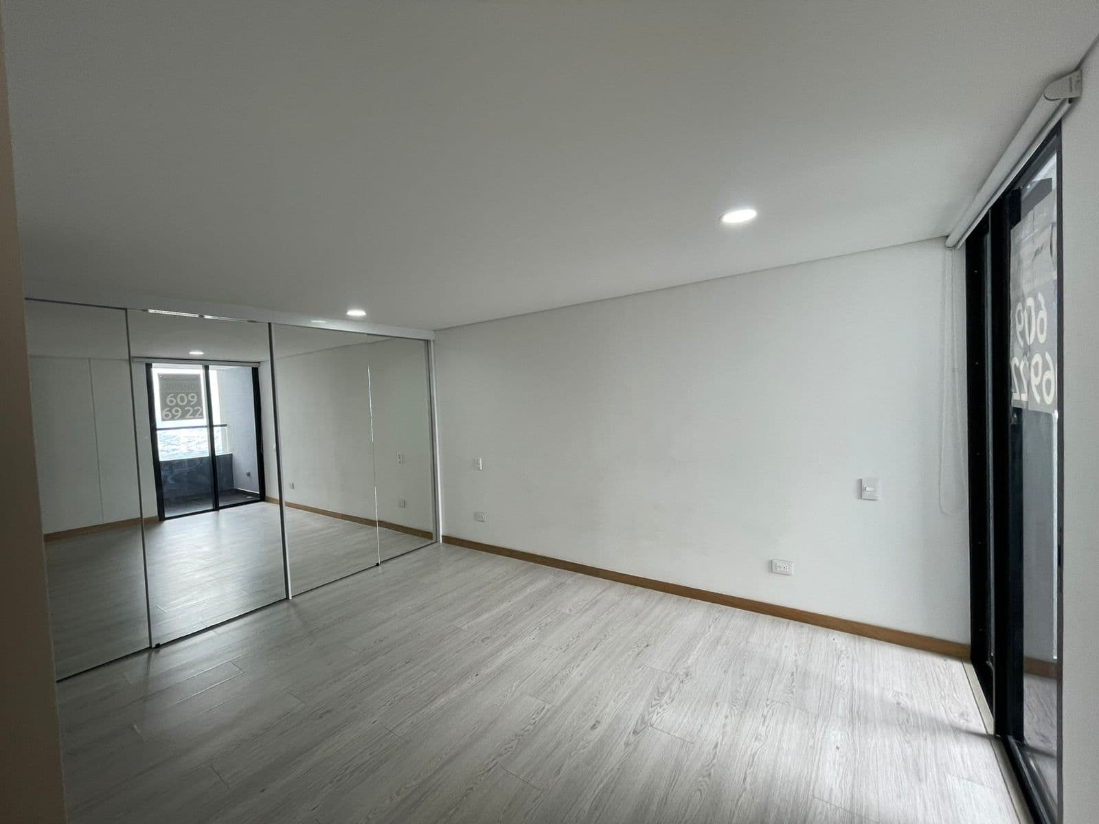 Apartment for Rent, Las Palmas Neighborhood, Poblado—Bosque Santo Complex