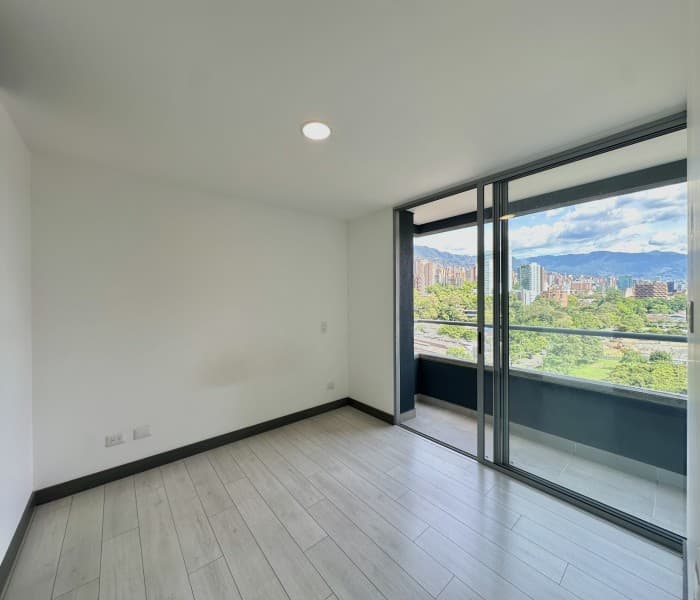 Apartment for Sale in the Ciudad del Río Area, Poblado—La Riviere Complex