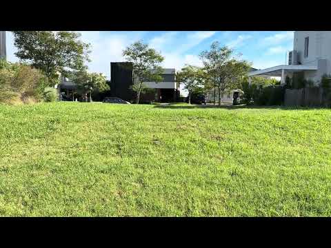 722 m² Northwest-Facing Lakefront Lot for Sale in the Vistas Neighborhood, Puertos del Lago