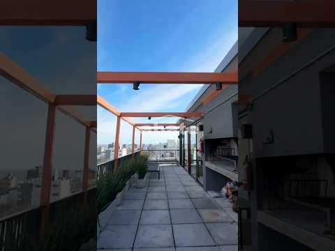 1-Bedroom Apartment for Rent in Downtown (Montevideo), Facing the Street, Sunny
