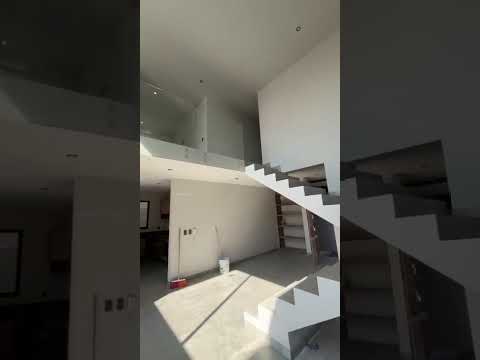 Casa en Lomas del Molino II con Doble Altura y amplio jardín