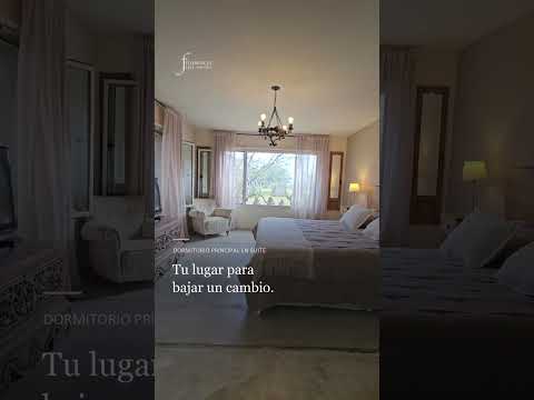 Venta Casa Premium Causana: Lote Inmenso, Playroom y Pileta