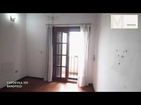 3-room house for sale with a garage in Banfield Este