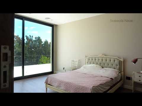 4-Bedroom Lakefront Home in Golf Nordelta