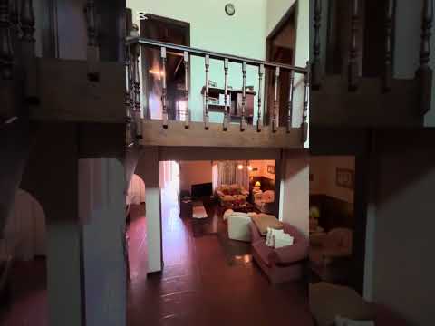 House with a garden and pool - Downtown Remedios de Escalada - For Sale