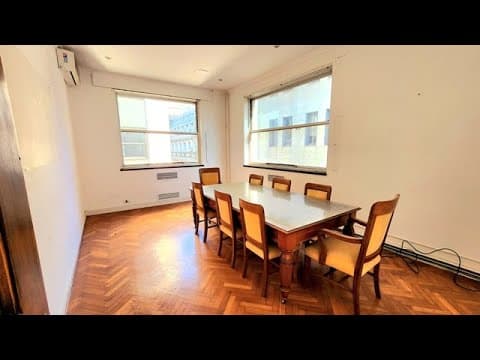 700 m² Commercial Office for Sale with Double-Car Garage