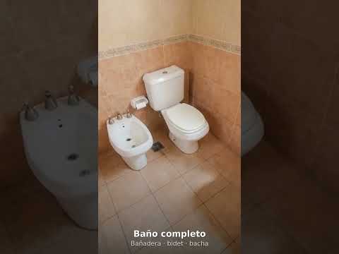 Departamento 3 amientes con terraza propia y cochera
