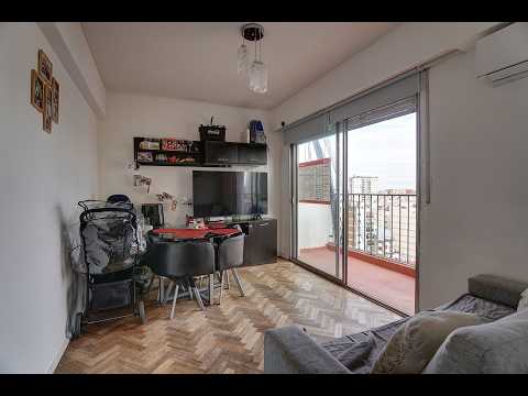 Venta de Departamento de 2 ambientes con balcón corrido