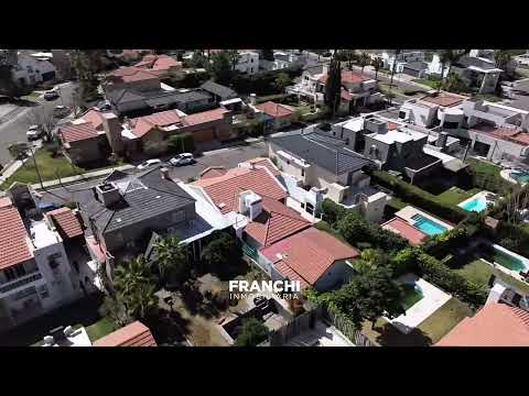House for Sale in the Prestigious Palmares Neighborhood