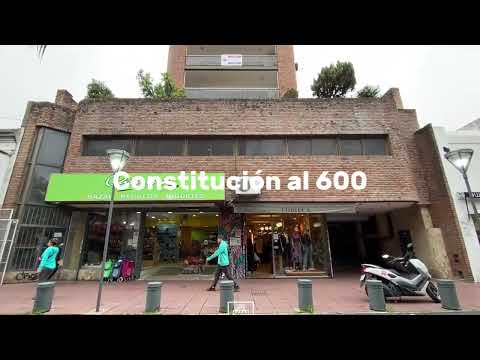 Constitución and Quirno Costa - Bright upper-floor apartment with parking and storage - San Fernando