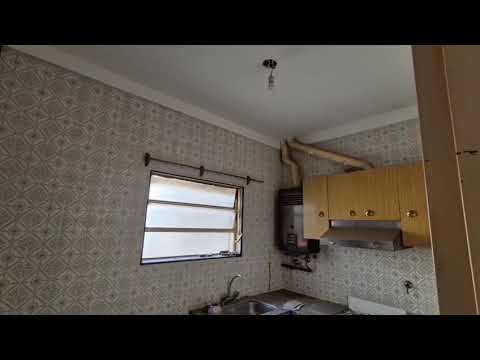Condo for sale in La Tablada, in need of renovation, with no maintenance fees