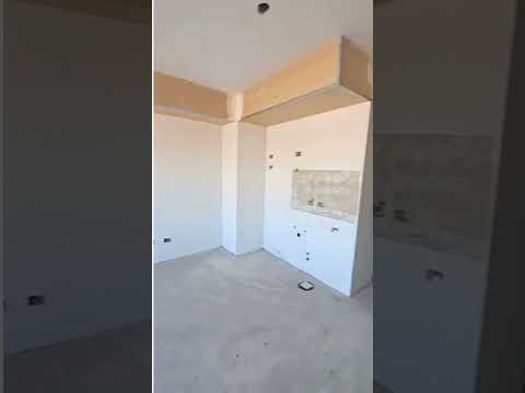 Studio Apartment for Sale with Balcony—Ideal Investment in Parque Chas