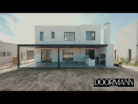 House for sale: 5 rooms, 4 bedrooms, Santa Ana gated community