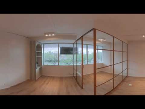 Office for rent, with a sign in front – Nordelta