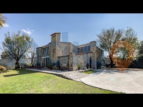 House for Sale in Corregidora (El Pueblito) Includes 2 houses and an office space