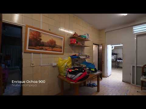 Corner house | 3 bedrooms, garage, and terrace | Nueva Pompeya