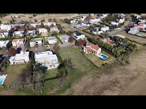 Exclusive lot for sale in Golf with excellent natural light in a neighborhood with full amenities