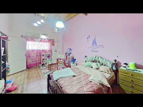 For sale: House 5 AM with pool and barbecue area in Longchamps