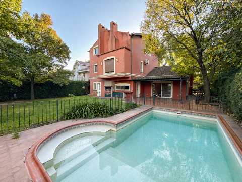 House for sale in the Lomas de Benavidez neighborhood: 4 bedrooms, spacious play area in the loft