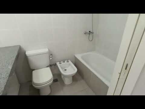 Spacious studio apartment, can be divided into two rooms, with a balcony in Agronomía, Villa del Parque!!!