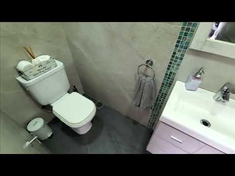 4-Room House for Sale with Garage in La Tablada