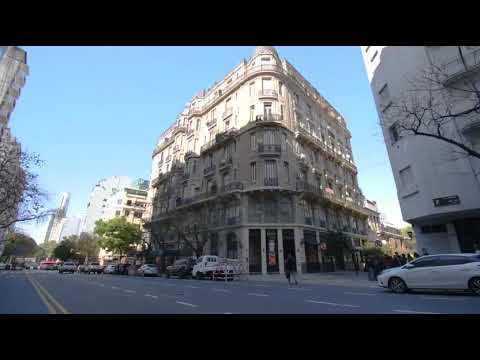 French-Style 2-Room Apartment for Sale with a Balcony in San Telmo