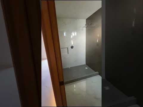 Casa en El Carmen Residencial con 3 amplias Recámaras, sala de Tv y Chimenea