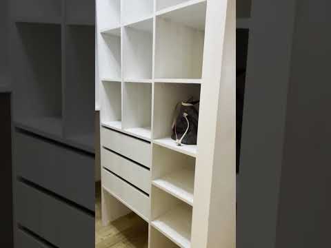 Exclusive 2-room furnished apartment, upper floor, unobstructed view, and covered parking space