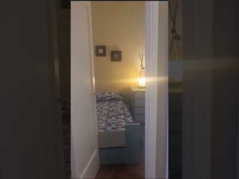 OPPORTUNITY: Bright 3-room apartment for sale in Monserrat, with a balcony; eligible for financing