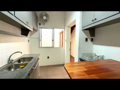 Eight-bedroom house for sale in Pocitos