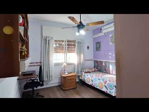 4-room house for sale in the Parque Avellaneda area.
