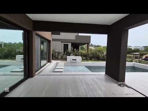 Very Nice House - The Yacht