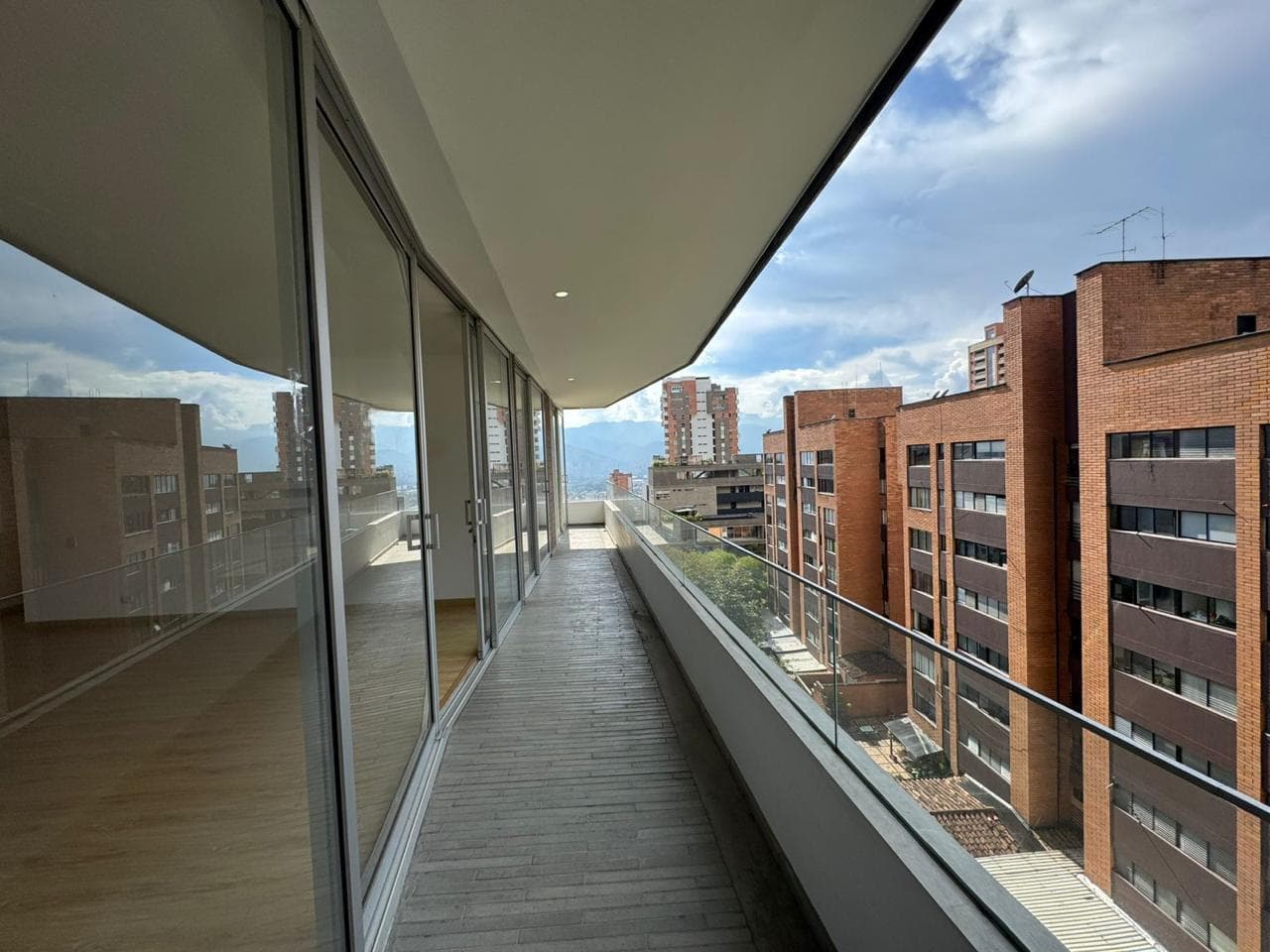 Apartment for Sale, Loma de los Parra Neighborhood, El Poblado—Obra Diecinueve Building