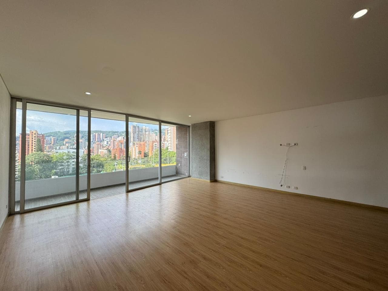 Apartment for Sale, Loma de los Parra Neighborhood, El Poblado—Obra Diecinueve Building