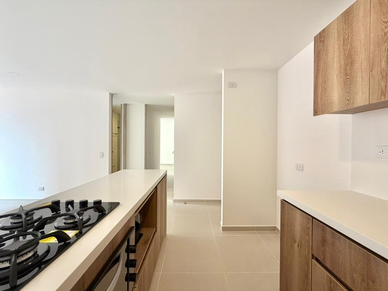 APARTMENT FOR SALE, CIUDAD DEL RIO-POBLADO AREA, BOSQUE DEL RIO COMPLEX