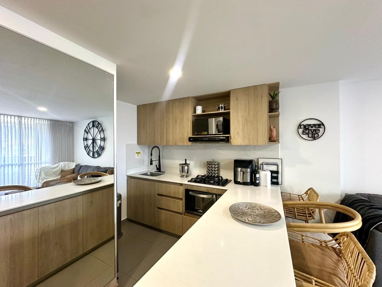 FURNISHED APARTMENT FOR RENT, GUAYABAL AREA - URBANITY II COMPLEX