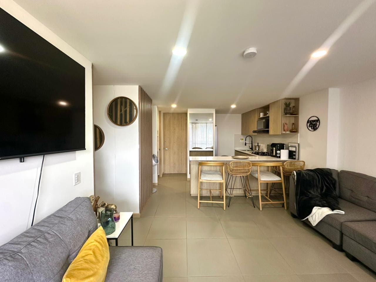 FURNISHED APARTMENT FOR RENT, GUAYABAL AREA - URBANITY II COMPLEX