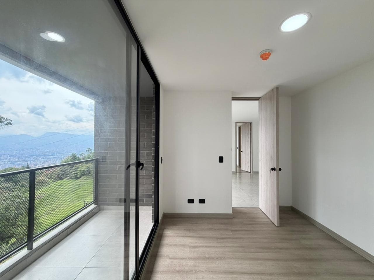 Apartment for Rent, Loma Del Escobero Area - Envigado, Terravert Complex