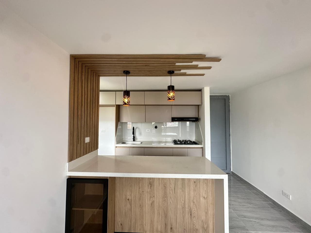 Apartment for Rent, Bucaros - Bello Area, Montiara Complex