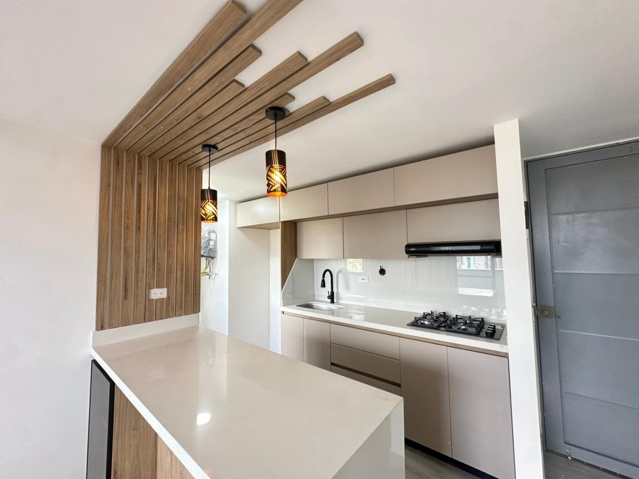 Apartment for Rent, Bucaros - Bello Area, Montiara Complex