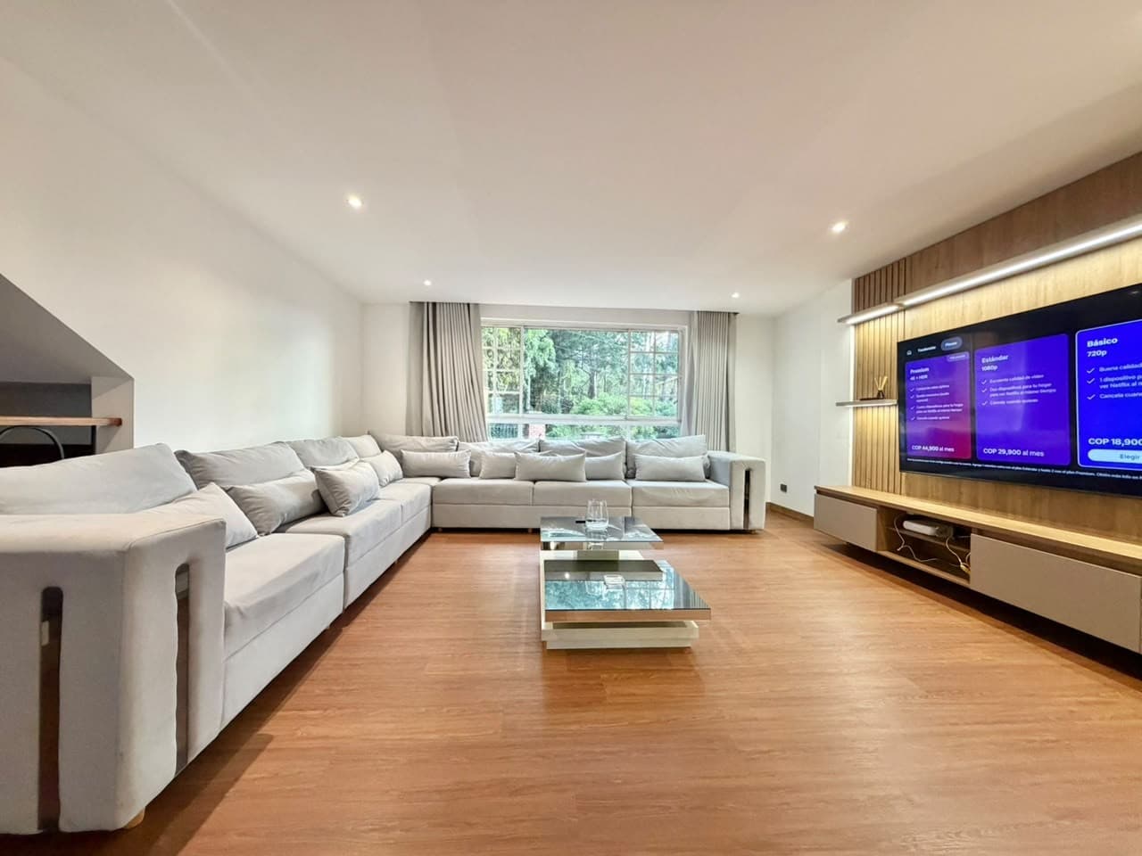 House for rent in Envigado, El Escobero neighborhood (furnished)