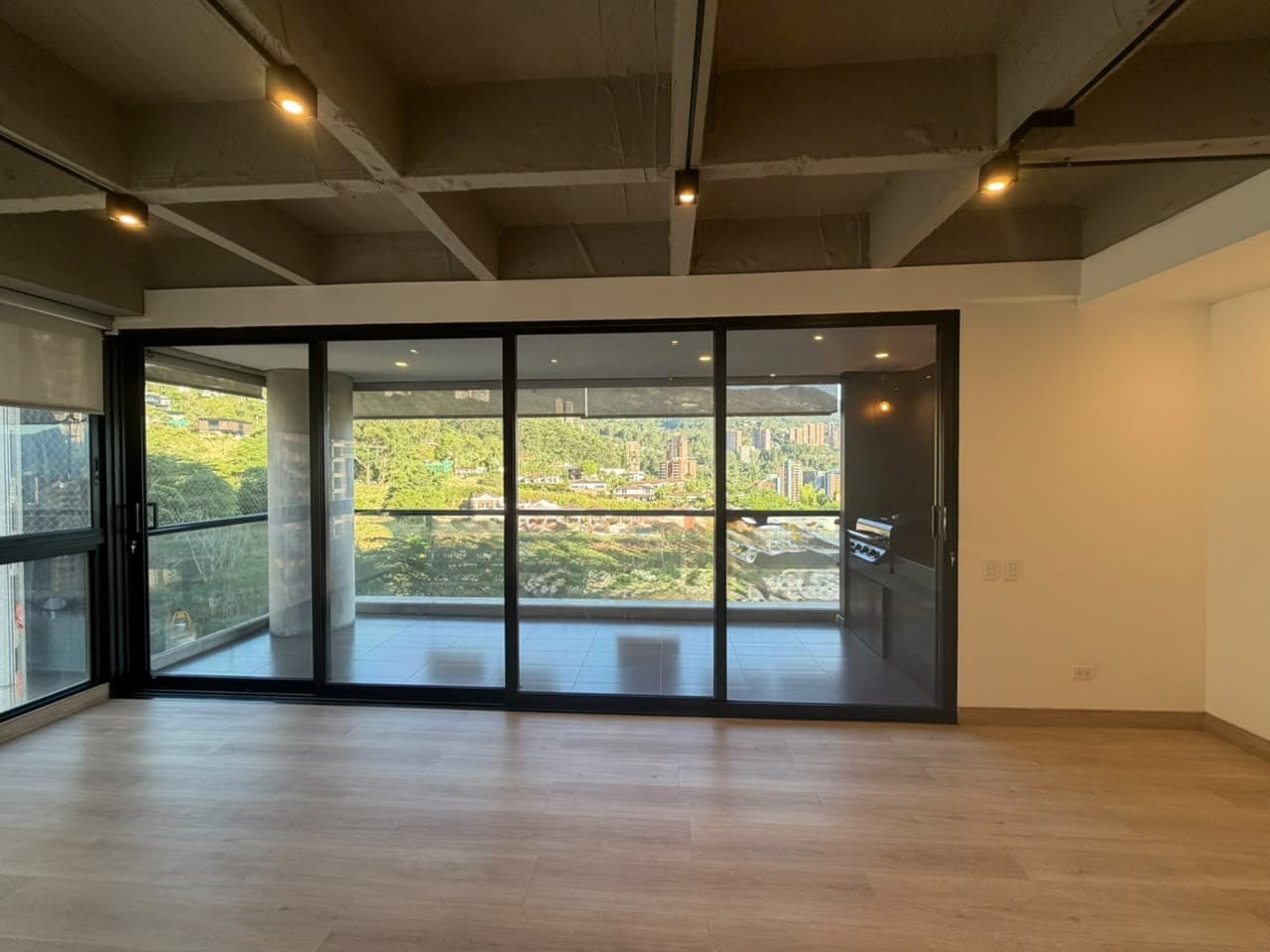 Apartment for Rent - Altos Del Poblado Neighborhood