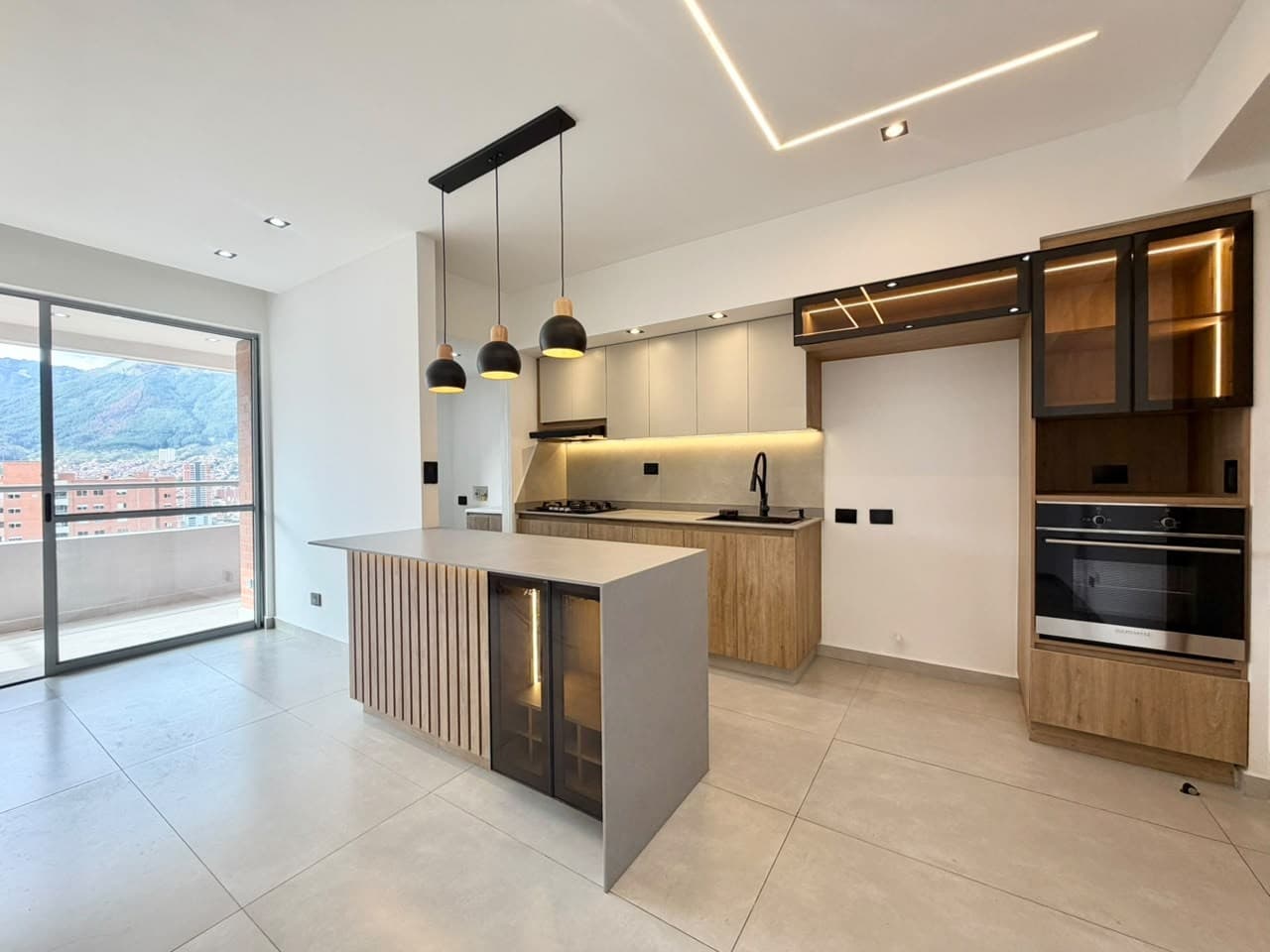 Apartment for Rent - Fabricato Neighborhood, Bello